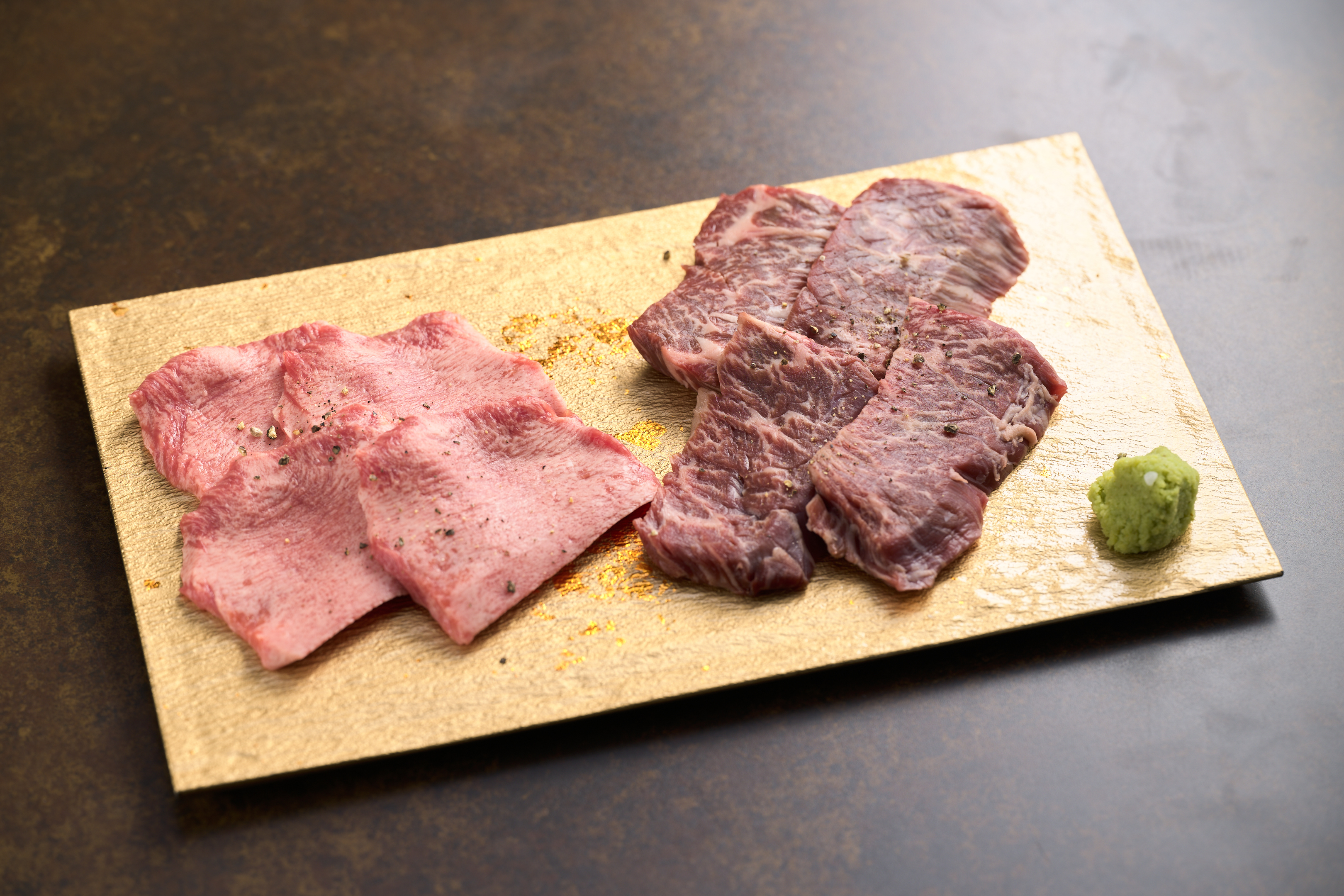 上ハラミやトロホルモンなどリーズナブルに味わえる逸品が揃う